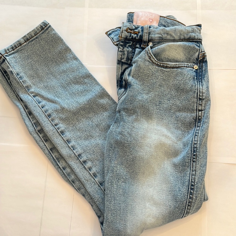 Women’s skinny jeans from popular REVICE!